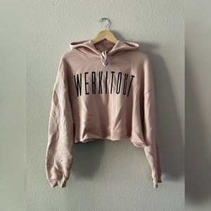 🤎3 for $25 CLEARANCE!🤎 Werk It Out cropped hoodie